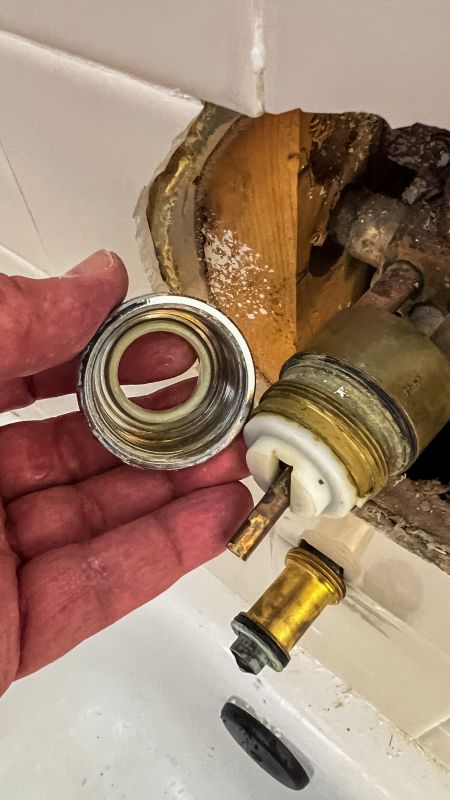 Bathtub Faucet Repair detail